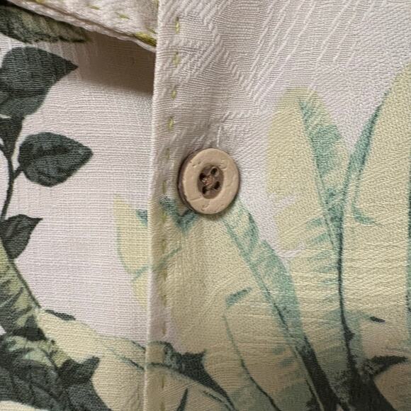 Bundle of 2 Tommy Bahama Silk Short Sleeve Button Up Shirts Size XL - Picture 4 of 9